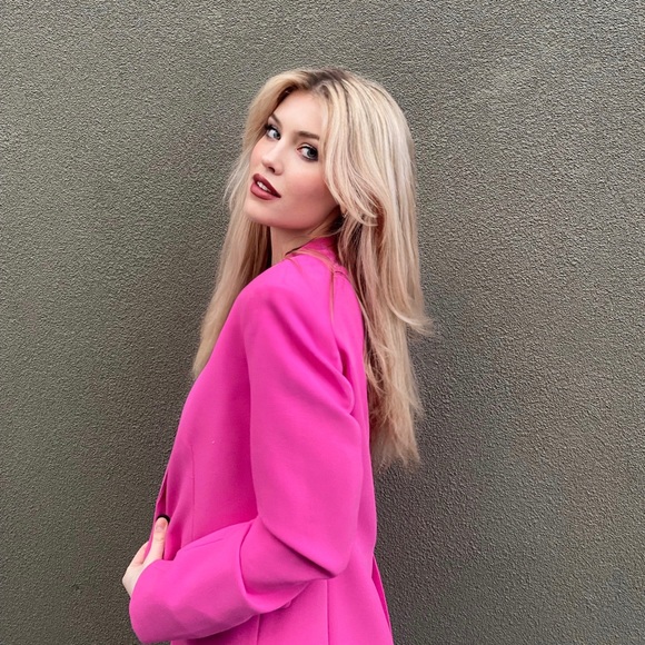 A stunning Pink Blazer in PERFECT condition - Picture 2 of 5